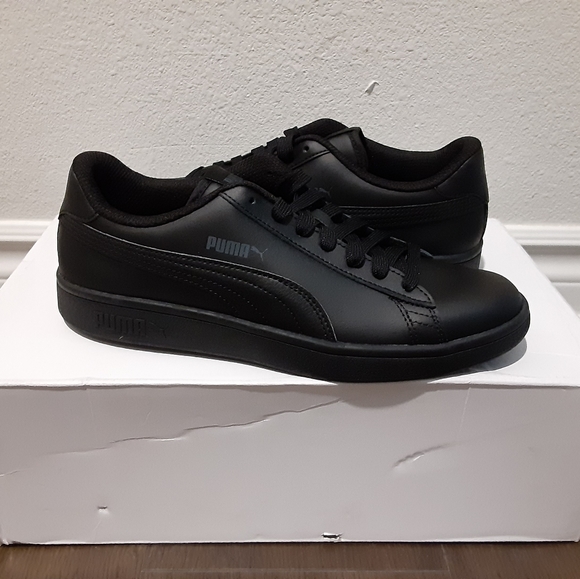 Puma - Picture 1 of 4